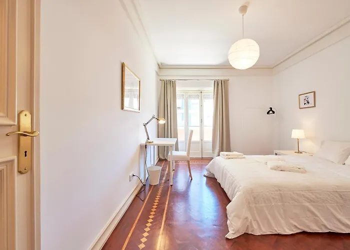 Campo Pequeno Prestige 게스트하우스 3*