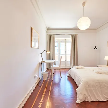 Campo Pequeno Prestige ゲストハウス 3*