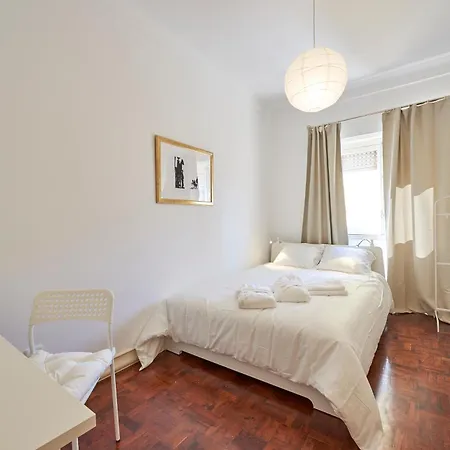 Campo Pequeno Prestige Πανσιόν 3*
